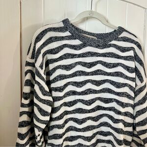 Jordache Black and White Wave Pattern Sweater